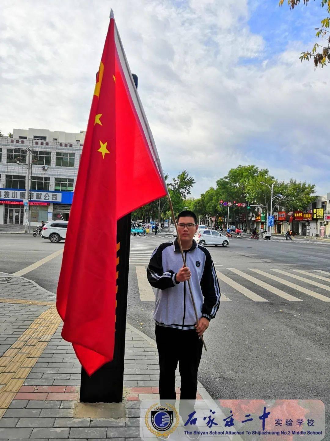 时尚拼接牛仔裤
